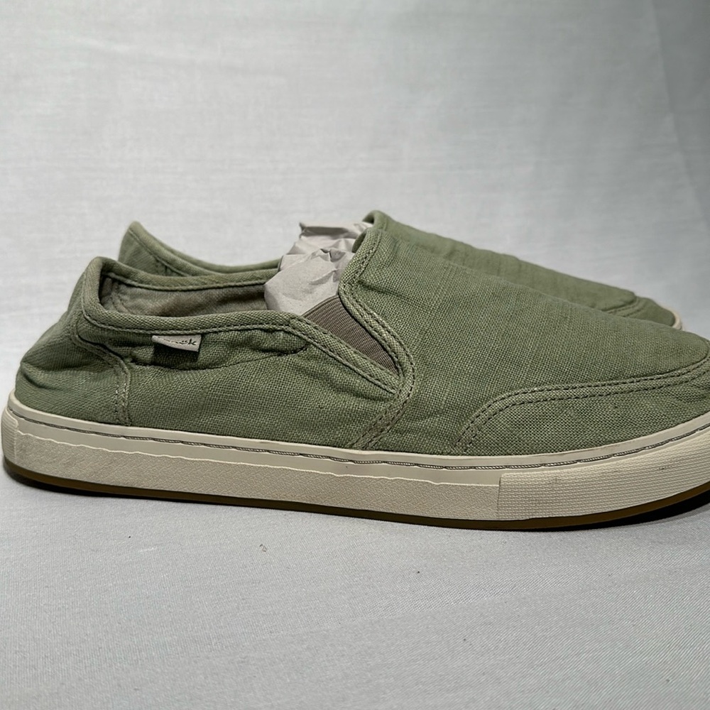 Sanuk  slip ons